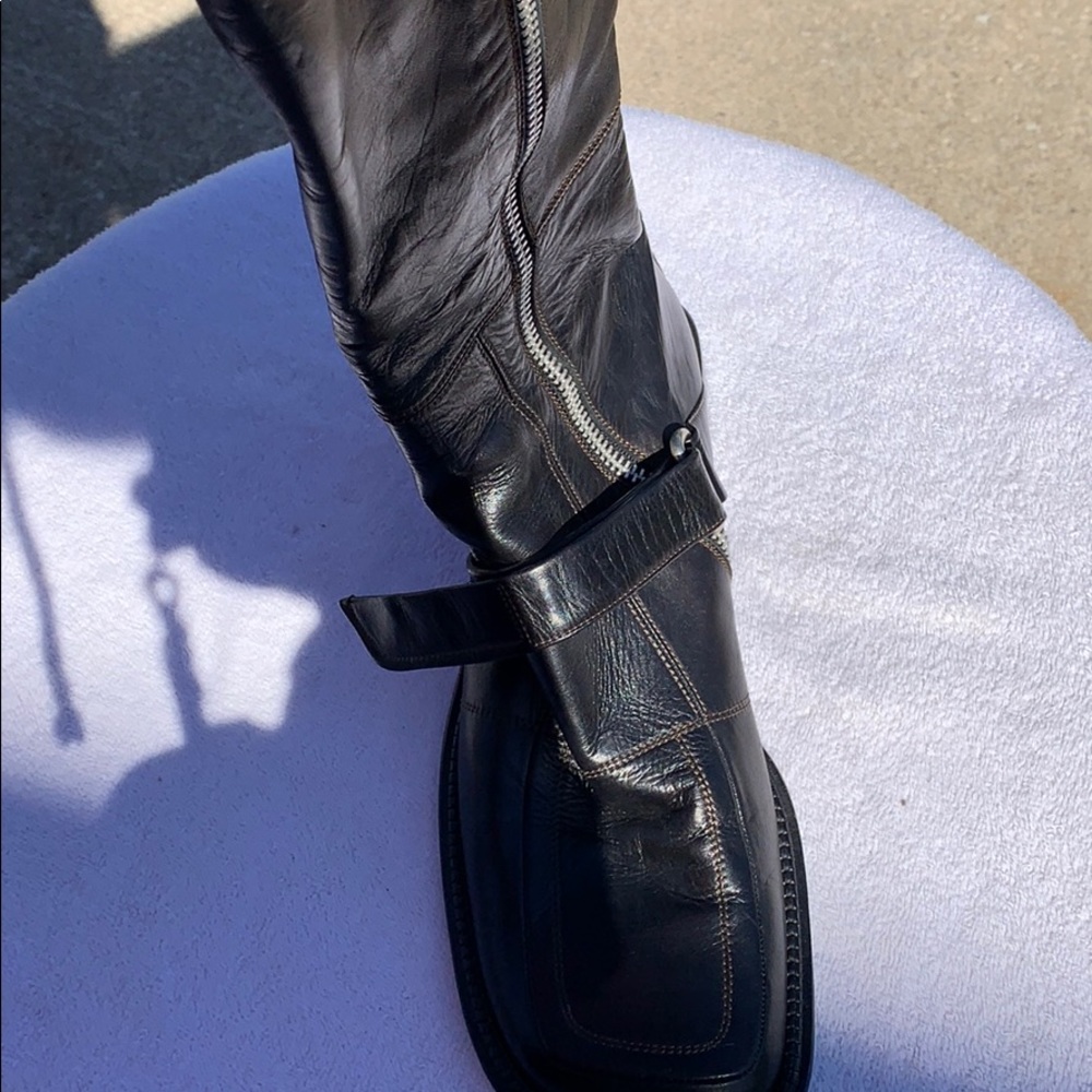Vero Cuoio black square toe boots Size 8.5